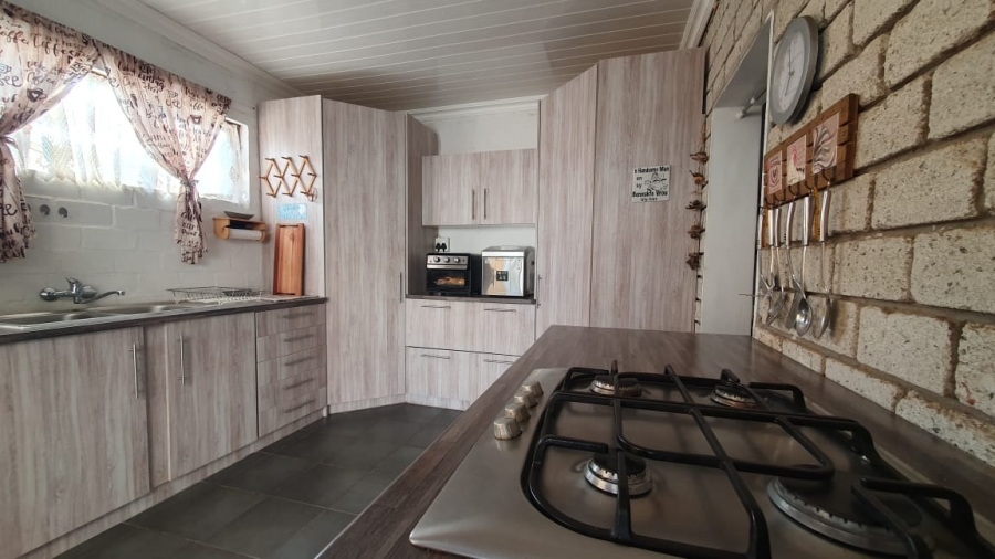 5 Bedroom Property for Sale in Britannia Bay Western Cape